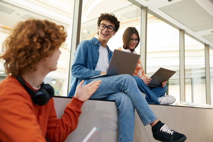 how to make money on reddit a comprehensive guide for beginners